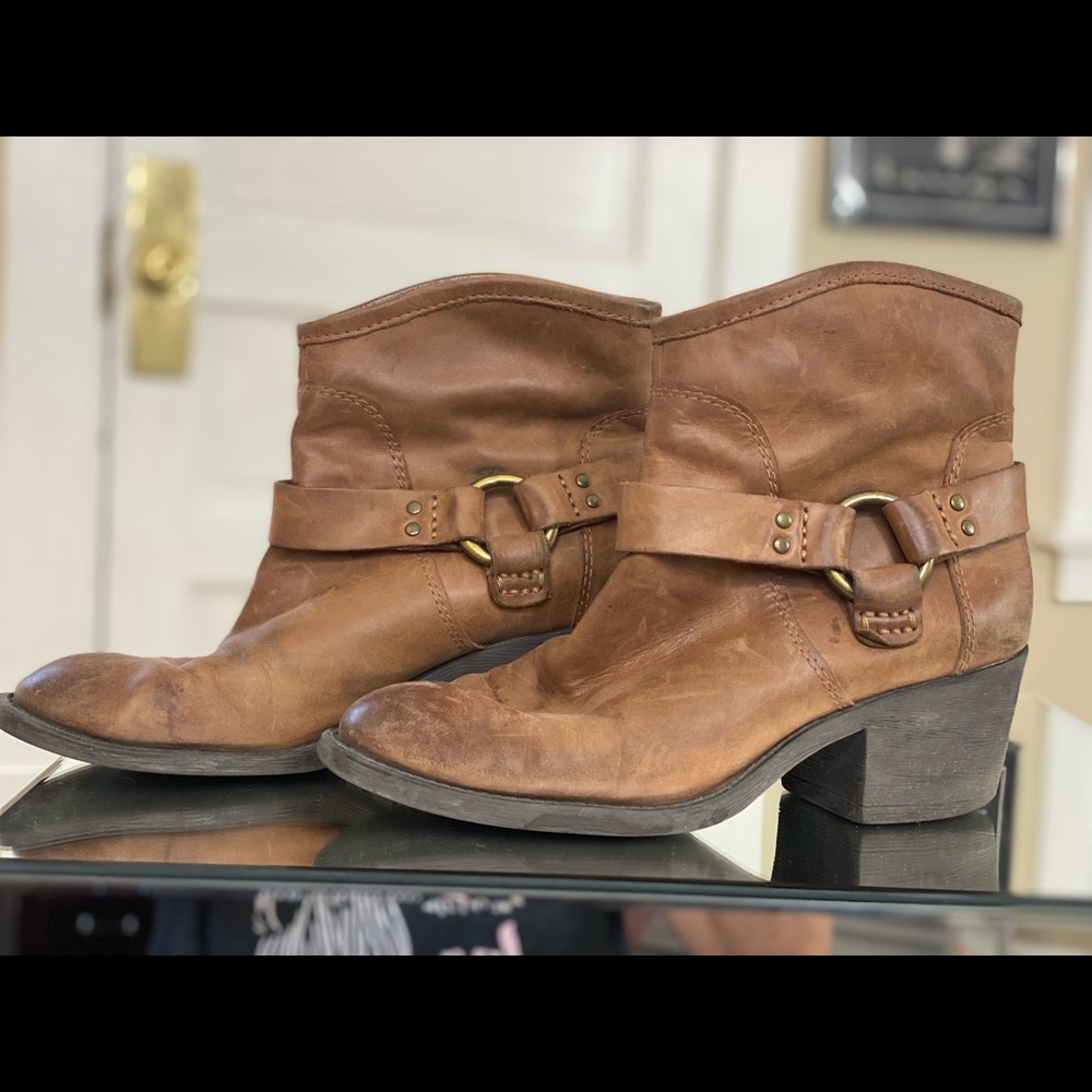 Brown Heeled Boots - Picture 8 of 11